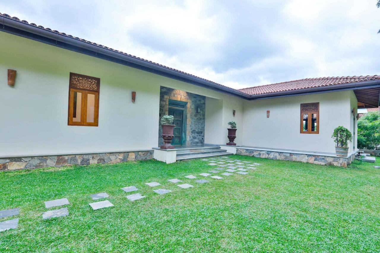 Lanka Golf Villa Collection - Villa Gelian Дигана Экстерьер фото